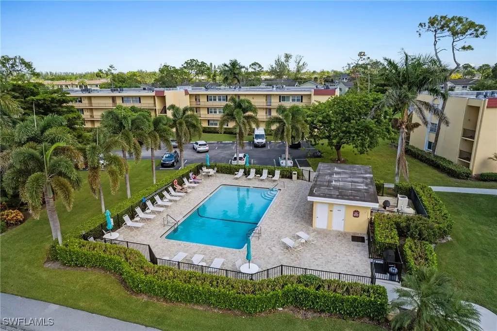 1037 Forest Lakes Drive Naples FL 34105