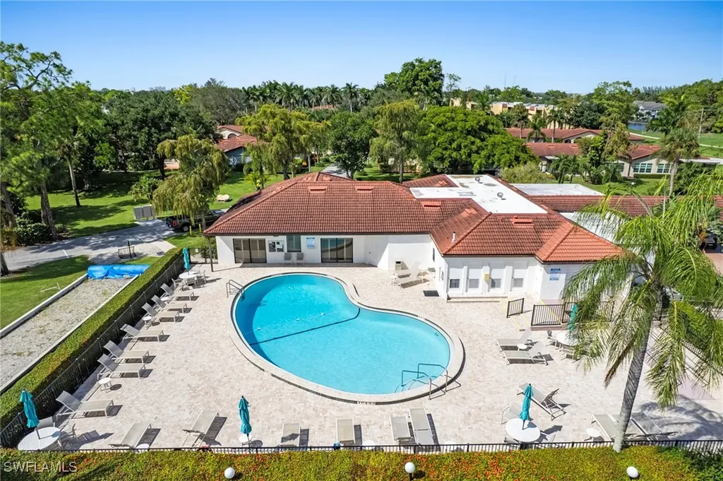 1037 Forest Lakes Drive Naples FL 34105