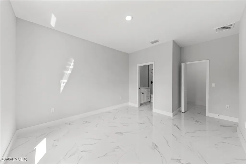 967 Edgerton Avenue Lehigh Acres FL 33974
