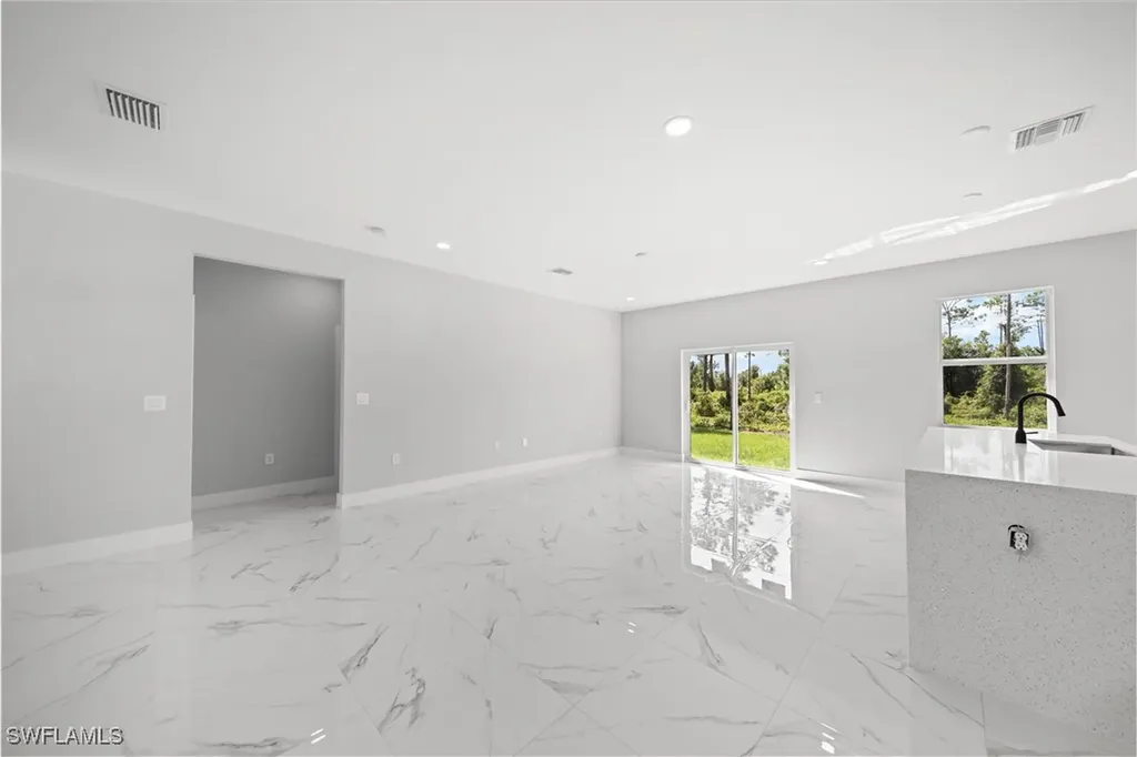 1111 Dutchess Street E Lehigh Acres FL 33974