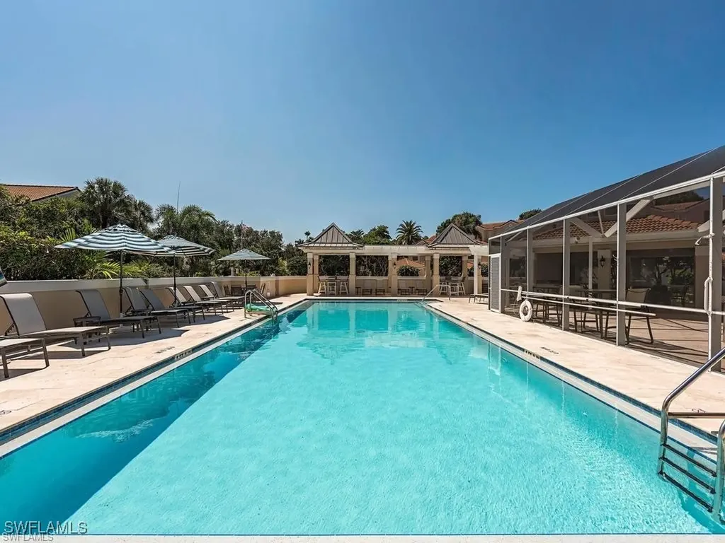 8405 Excalibur Circle Naples FL 34108