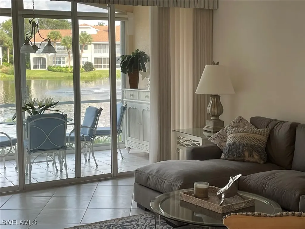 8405 Excalibur Circle Naples FL 34108