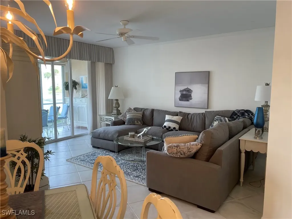 8405 Excalibur Circle Naples FL 34108