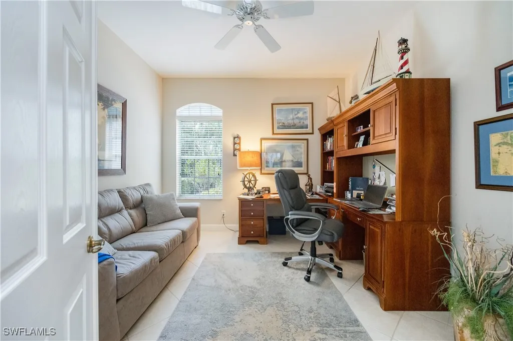913 Vistana Circle Naples FL 34119