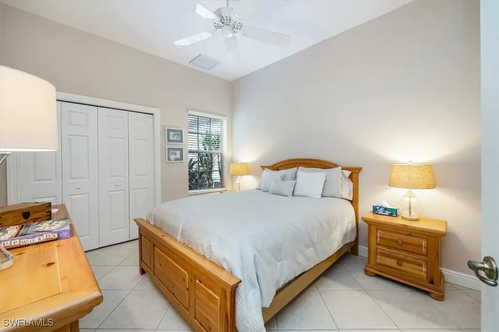 913 Vistana Circle Naples FL 34119