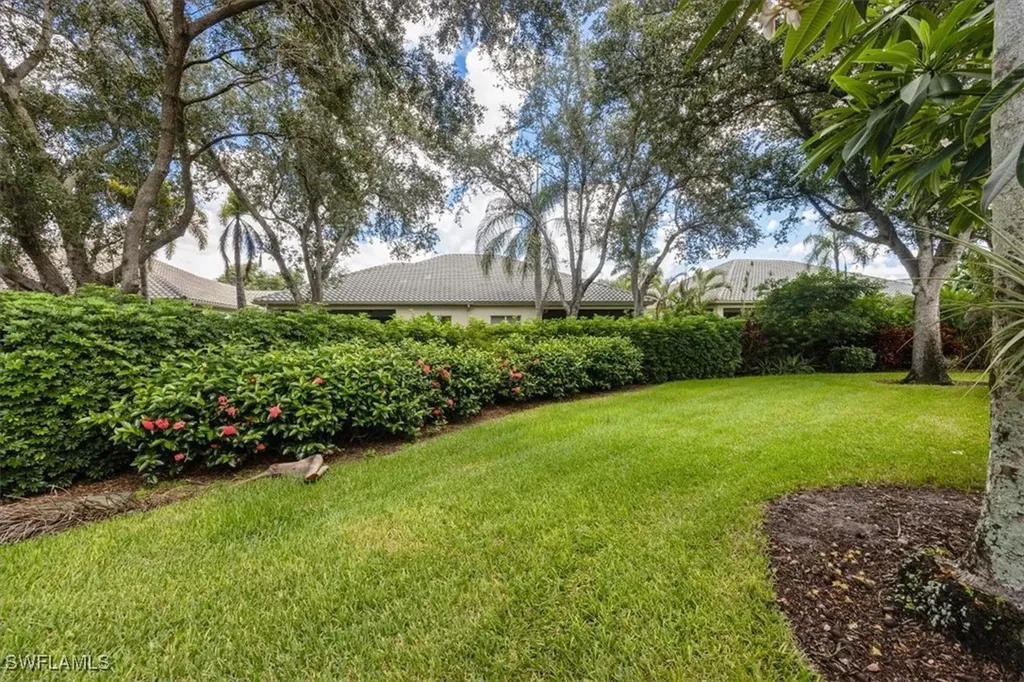 913 Vistana Circle Naples FL 34119