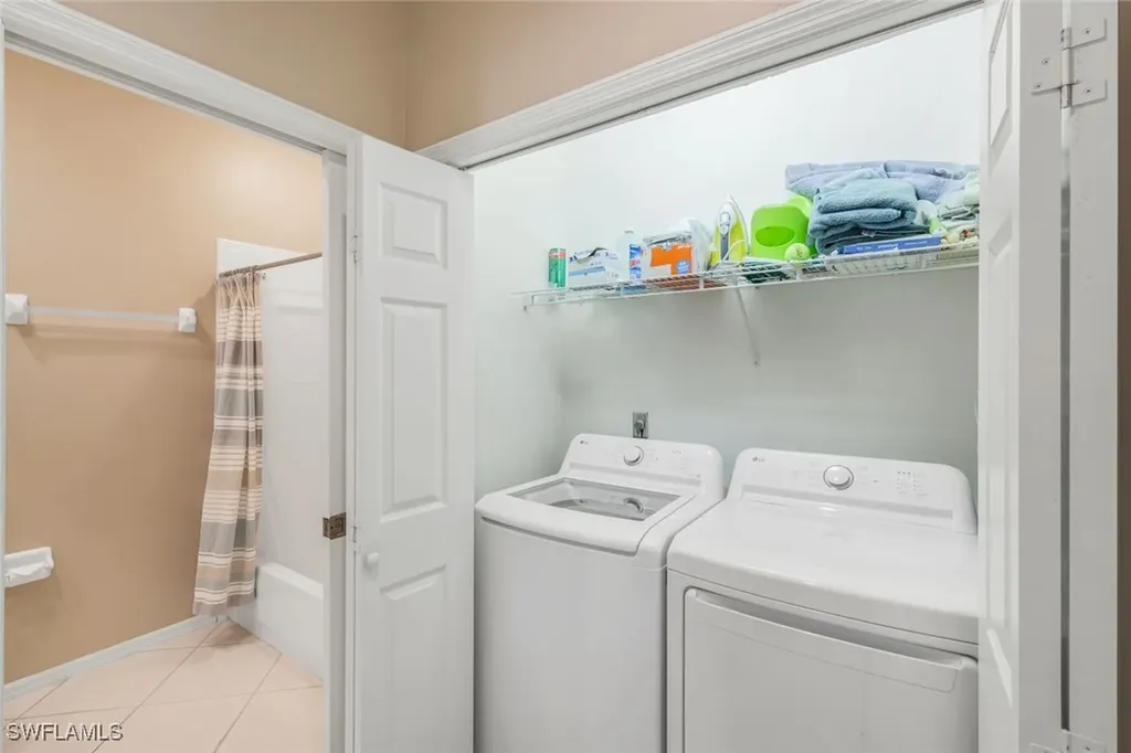 8247 Parkstone Place Naples FL 34120