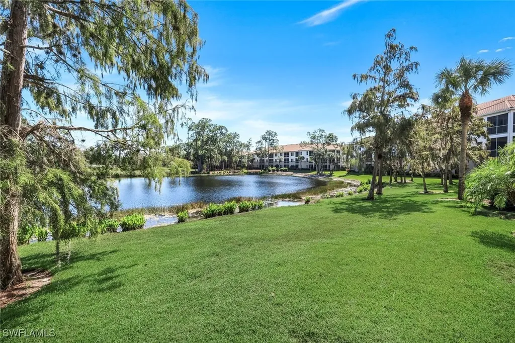 8247 Parkstone Place Naples FL 34120