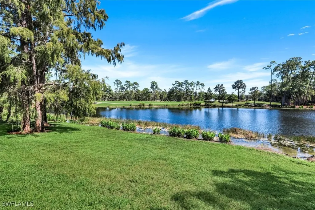 8247 Parkstone Place Naples FL 34120