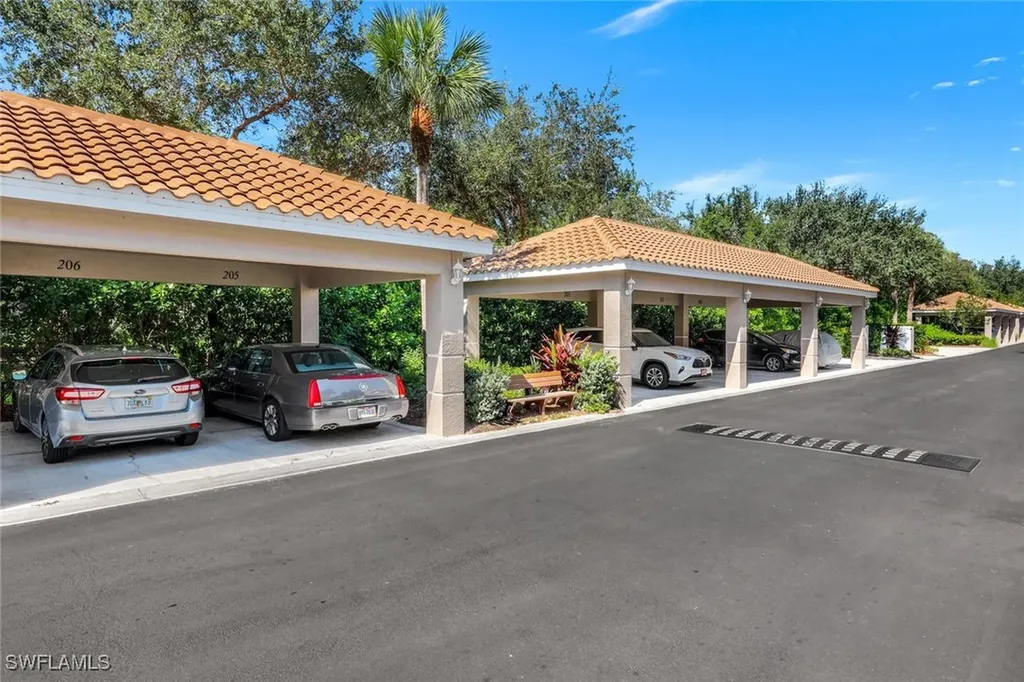 8247 Parkstone Place Naples FL 34120