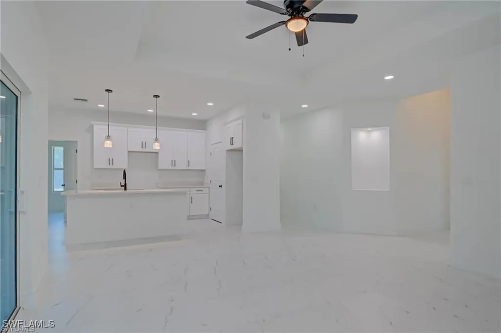 2113 Robert Avenue Alva FL 33920