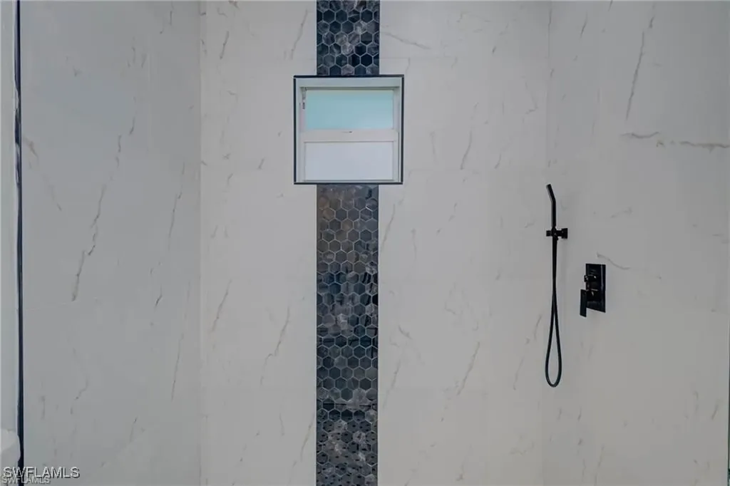 2113 Robert Avenue Alva FL 33920