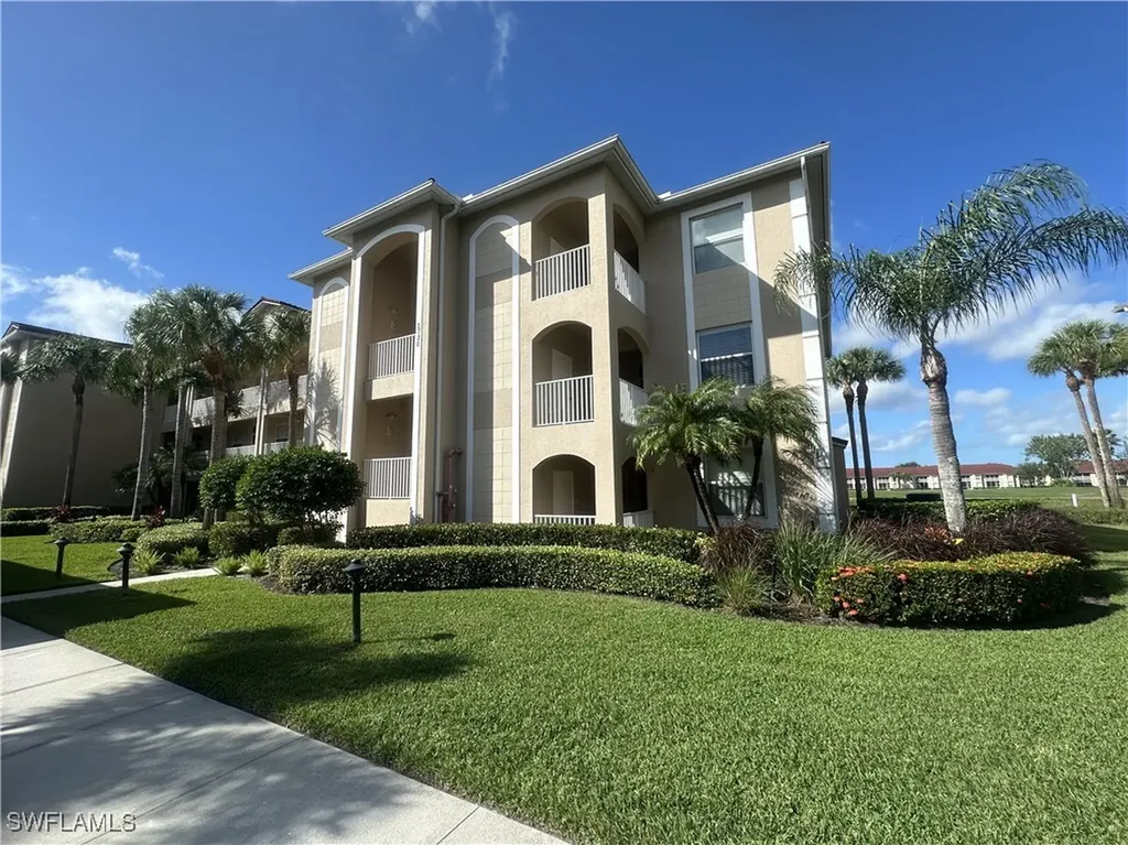 2720 Cypress Trace Circle Naples FL 34119