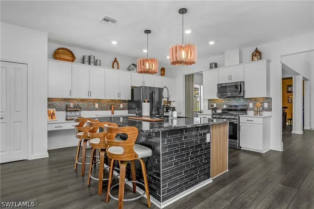 20195 Hartford Boulevard Estero FL 33928