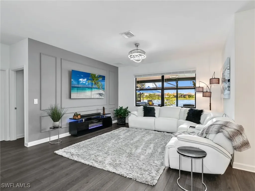 20195 Hartford Boulevard Estero FL 33928