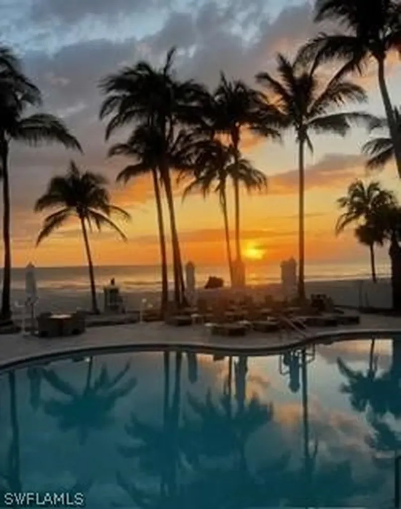 295 Grande Way Naples FL 34110