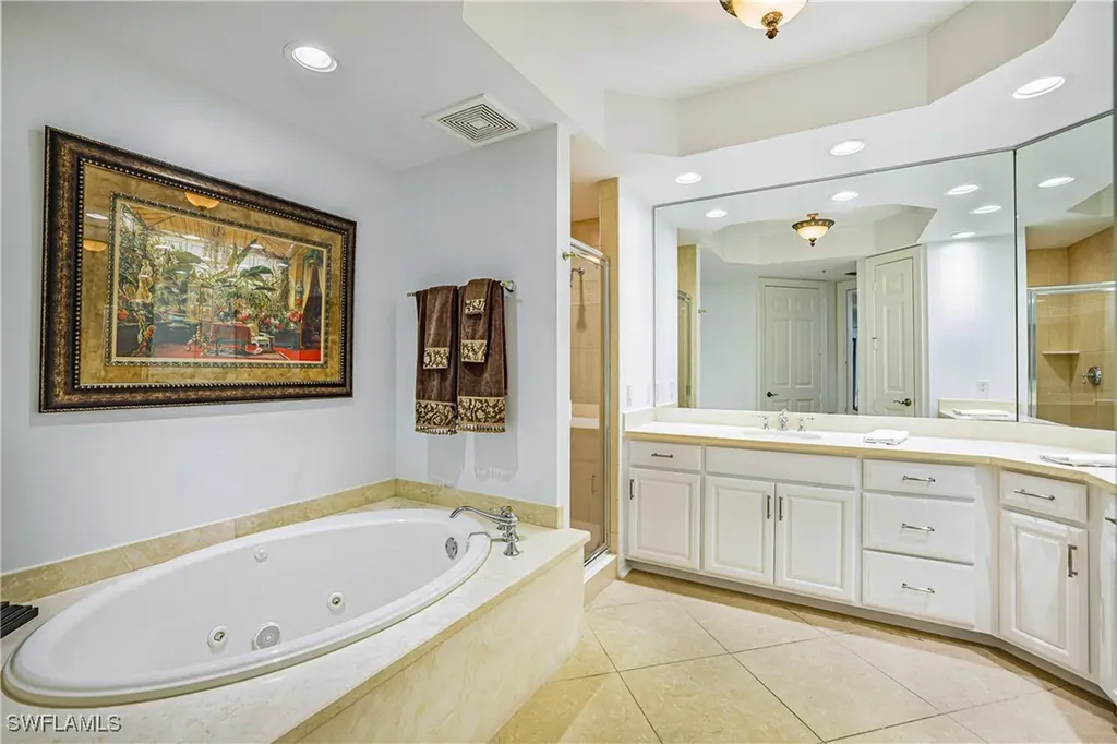 295 Grande Way Naples FL 34110