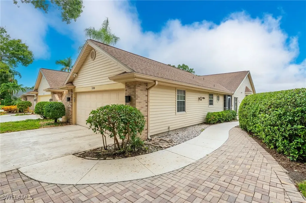 6600 Ilex Circle Naples FL 34109