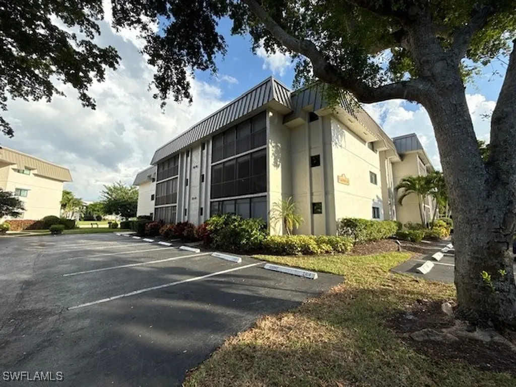 788 Park Shore Drive Naples FL 34103