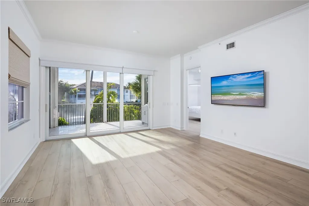 815 Bentwater Circle Naples FL 34108