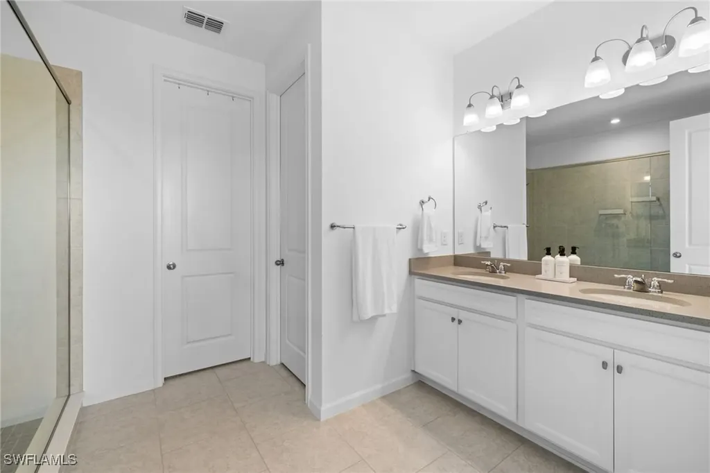 4607 Arboretum Circle Naples FL 34112