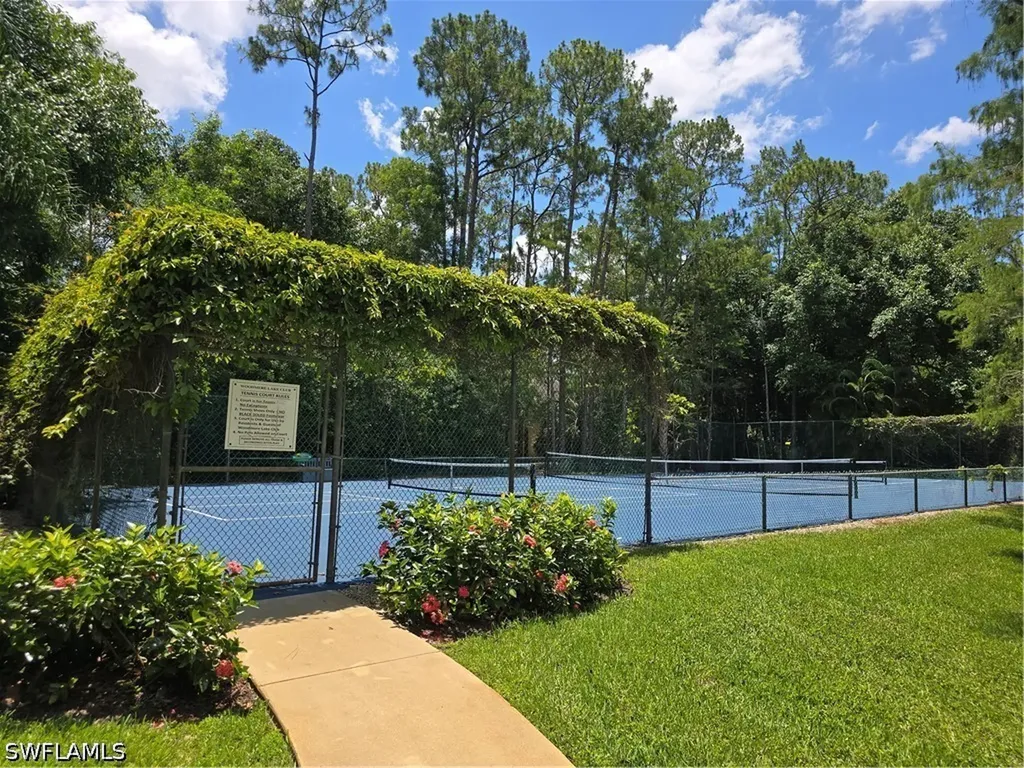 5622 Woodmere Lake Circle Naples FL 34112