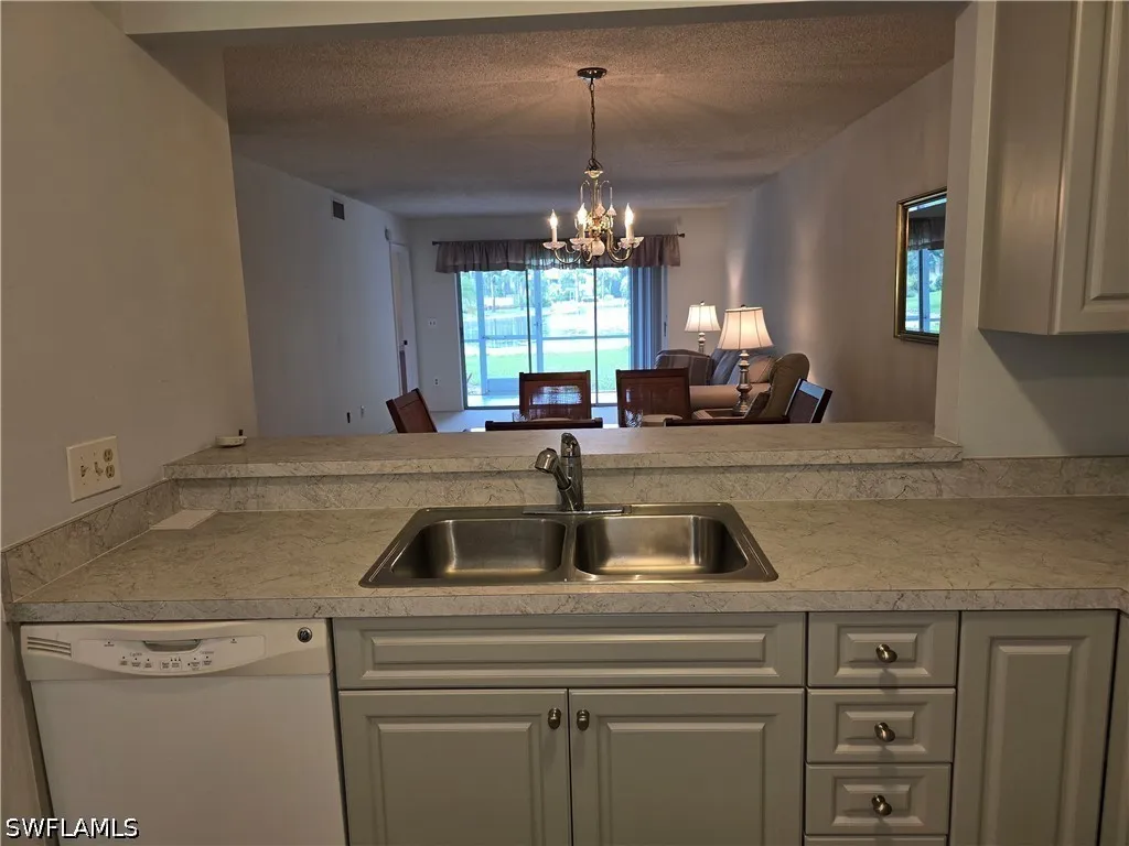 5622 Woodmere Lake Circle Naples FL 34112