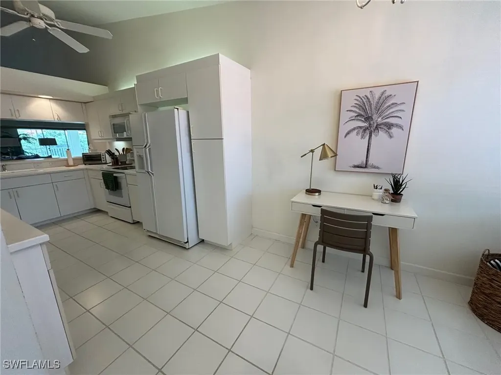 6650 SE Beach Resort Drive Naples FL 34114