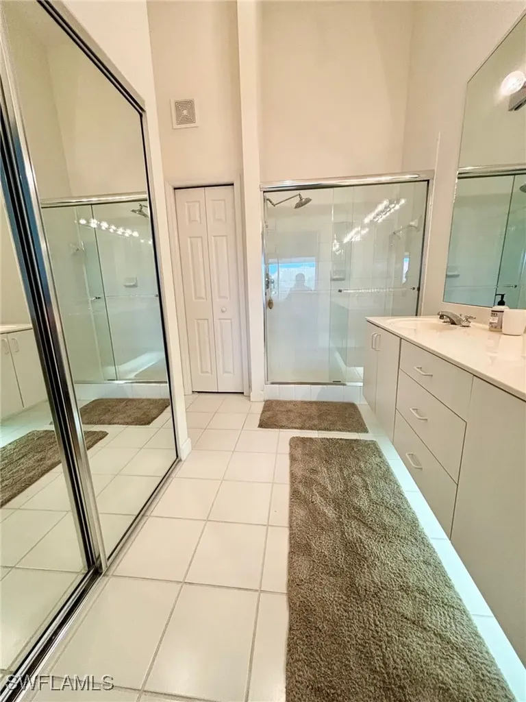 6650 SE Beach Resort Drive Naples FL 34114