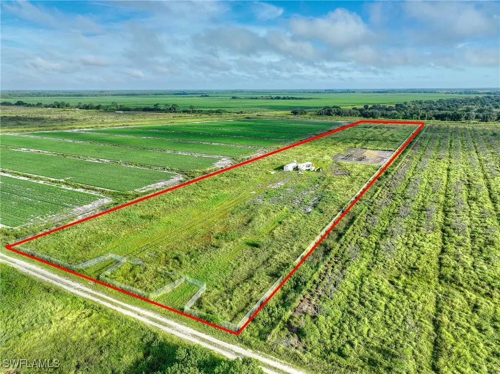 7050 6th Road Labelle FL 33935
