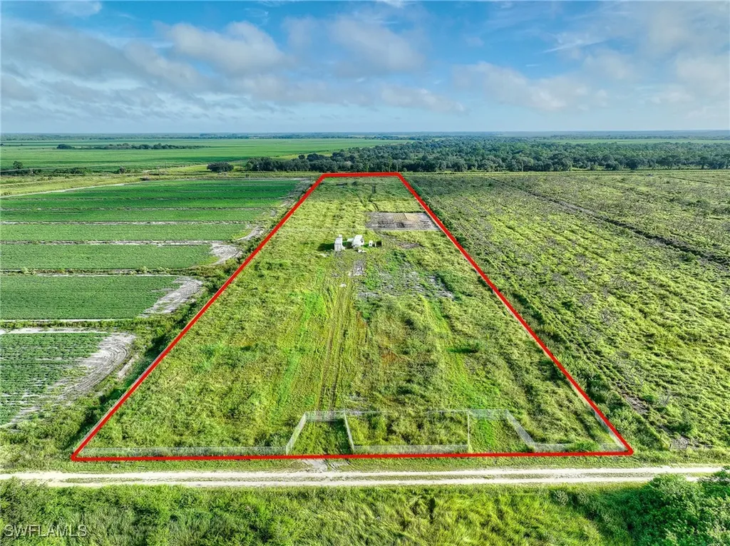 7050 6th Road Labelle FL 33935
