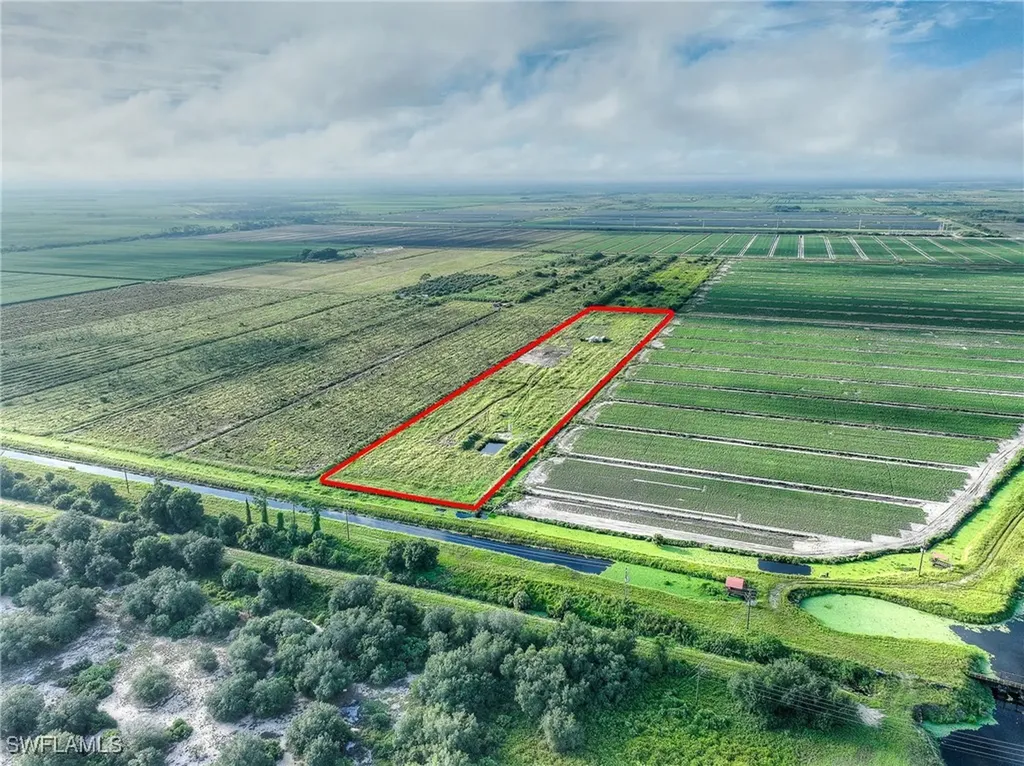 7050 6th Road Labelle FL 33935