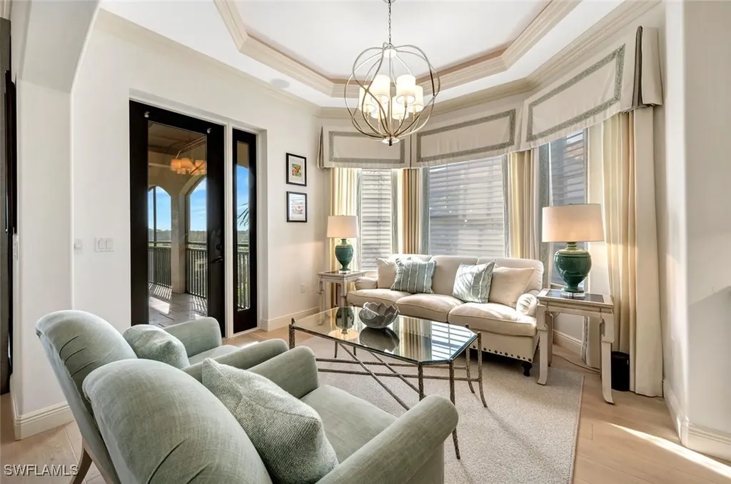 2542 Marquesa Royale Lane Naples FL 34109