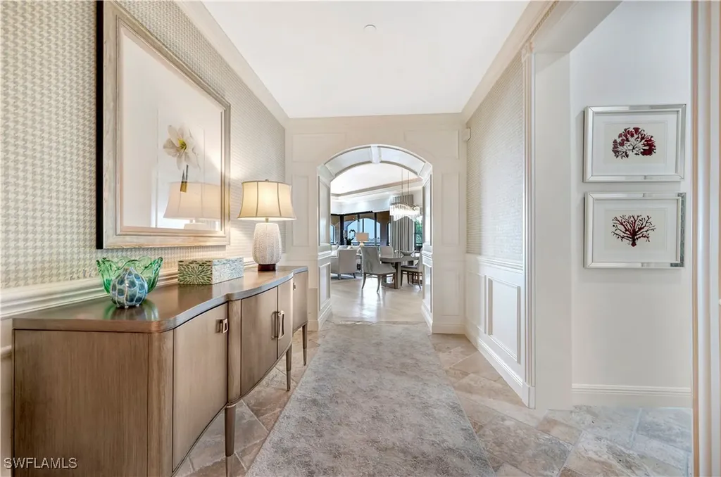 2542 Marquesa Royale Lane Naples FL 34109