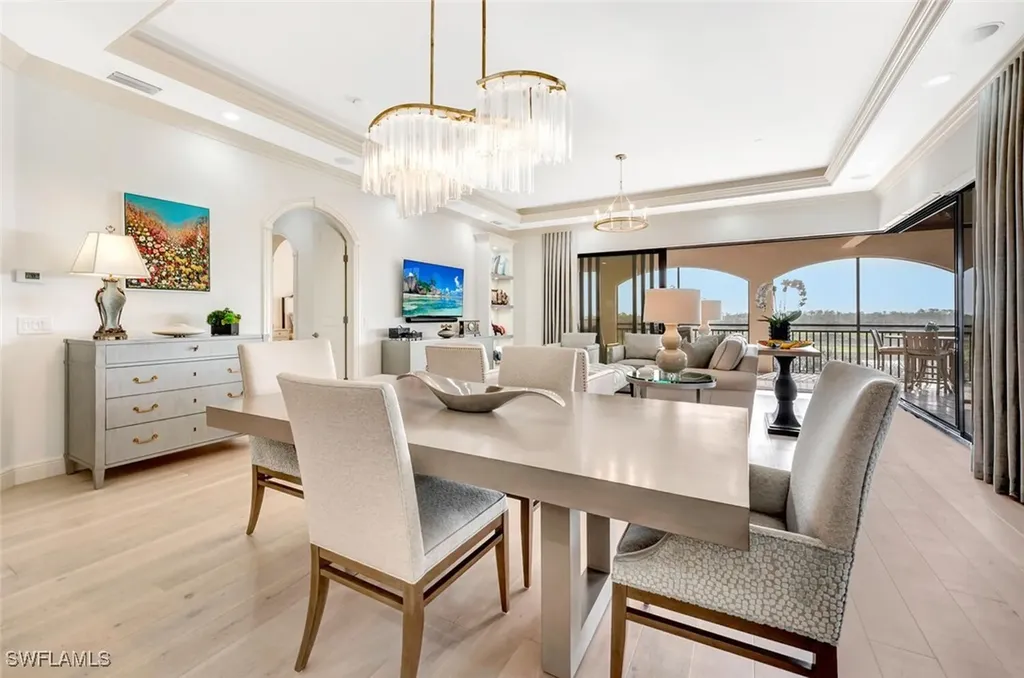 2542 Marquesa Royale Lane Naples FL 34109