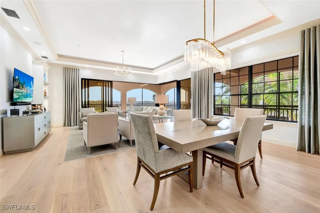 2542 Marquesa Royale Lane Naples FL 34109