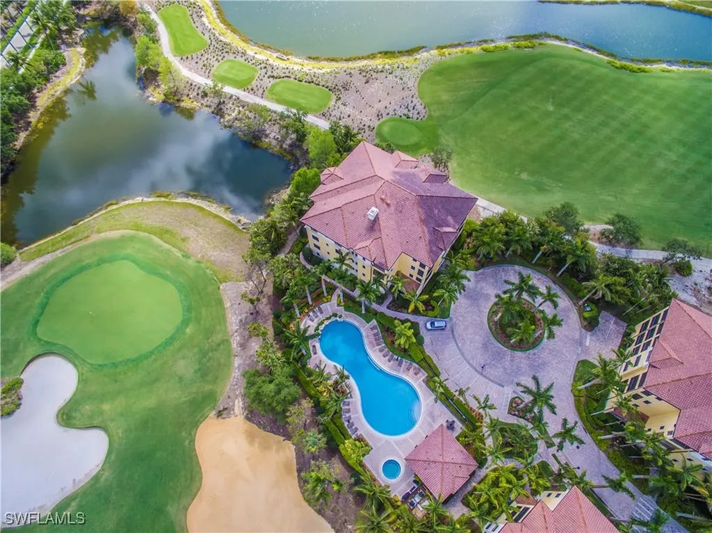 Naples FL, 2555 Marquesa Royale Lane, Unit 1-301