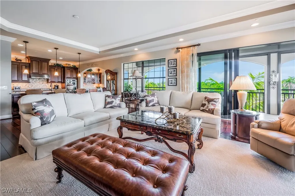 2555 Marquesa Royale Lane Naples FL 34109