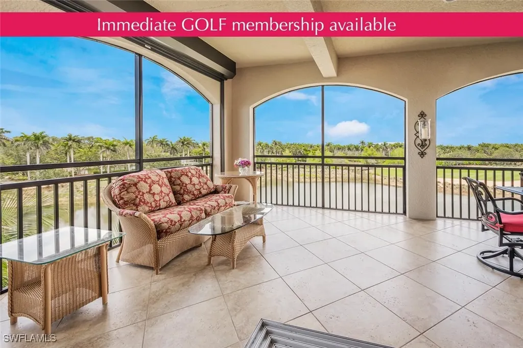 2555 Marquesa Royale Lane Naples FL 34109