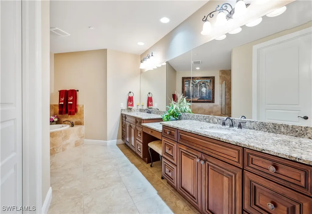 2555 Marquesa Royale Lane Naples FL 34109