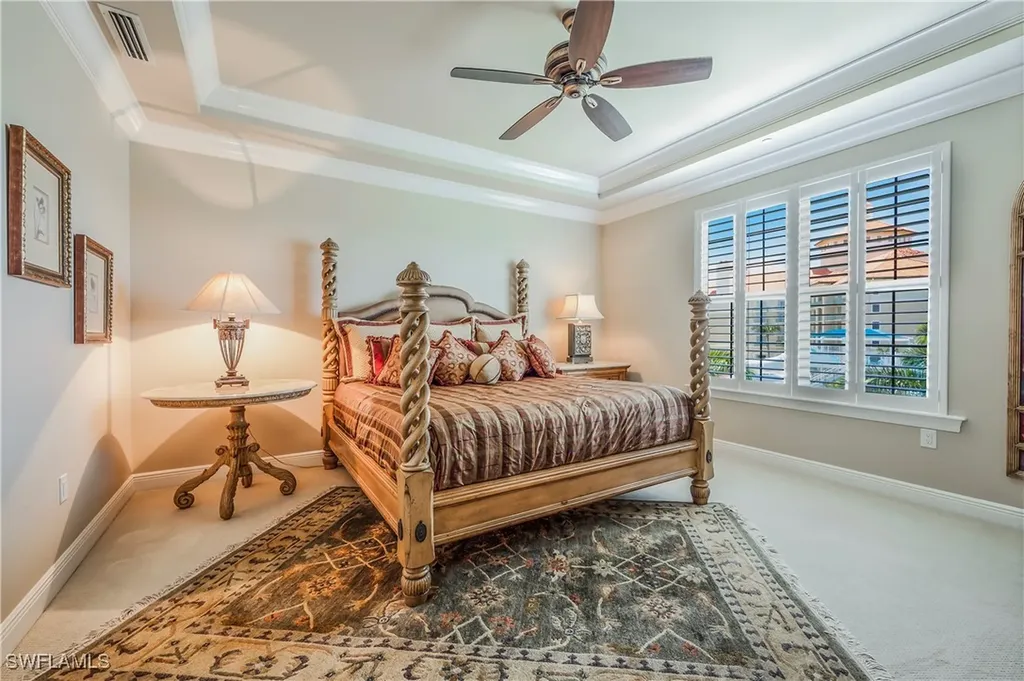 2555 Marquesa Royale Lane Naples FL 34109