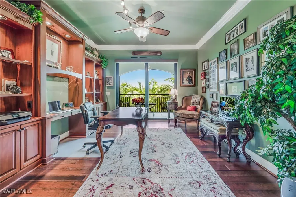 2555 Marquesa Royale Lane Naples FL 34109