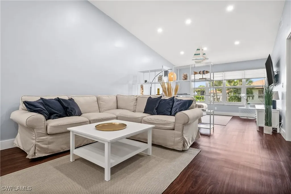 3504 Antarctic Circle S Naples FL 34112