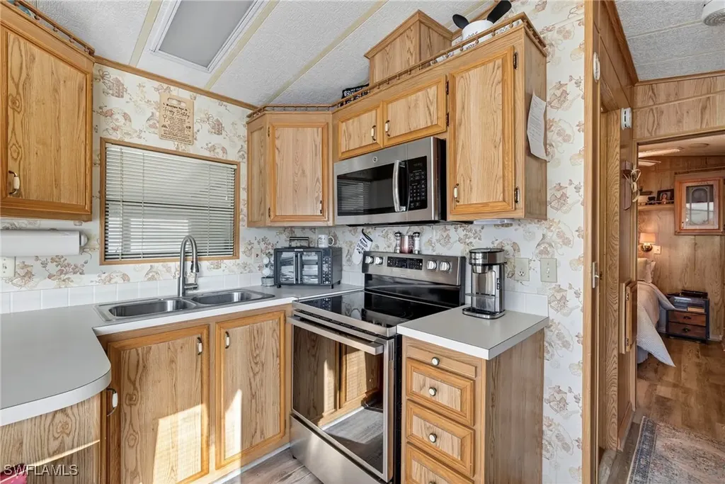 53 La Fonda Lane North Fort Myers FL 33903