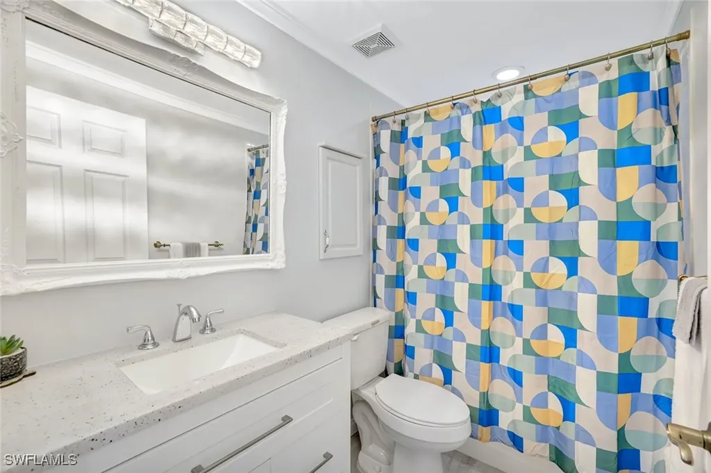 613 Windsor Square Naples FL 34104