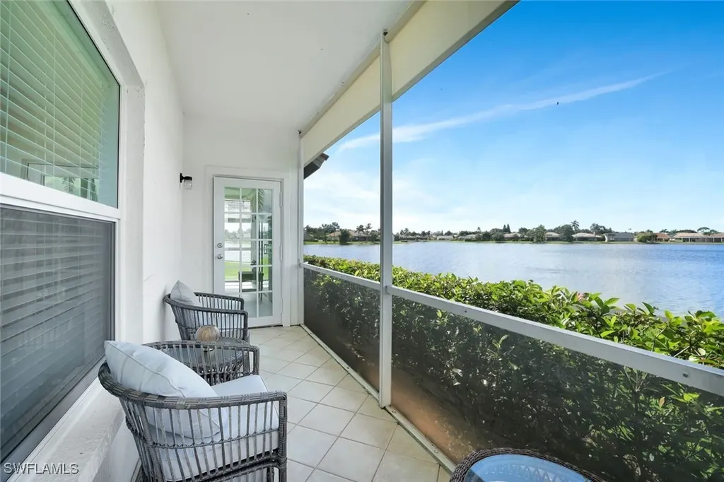 613 Windsor Square Naples FL 34104
