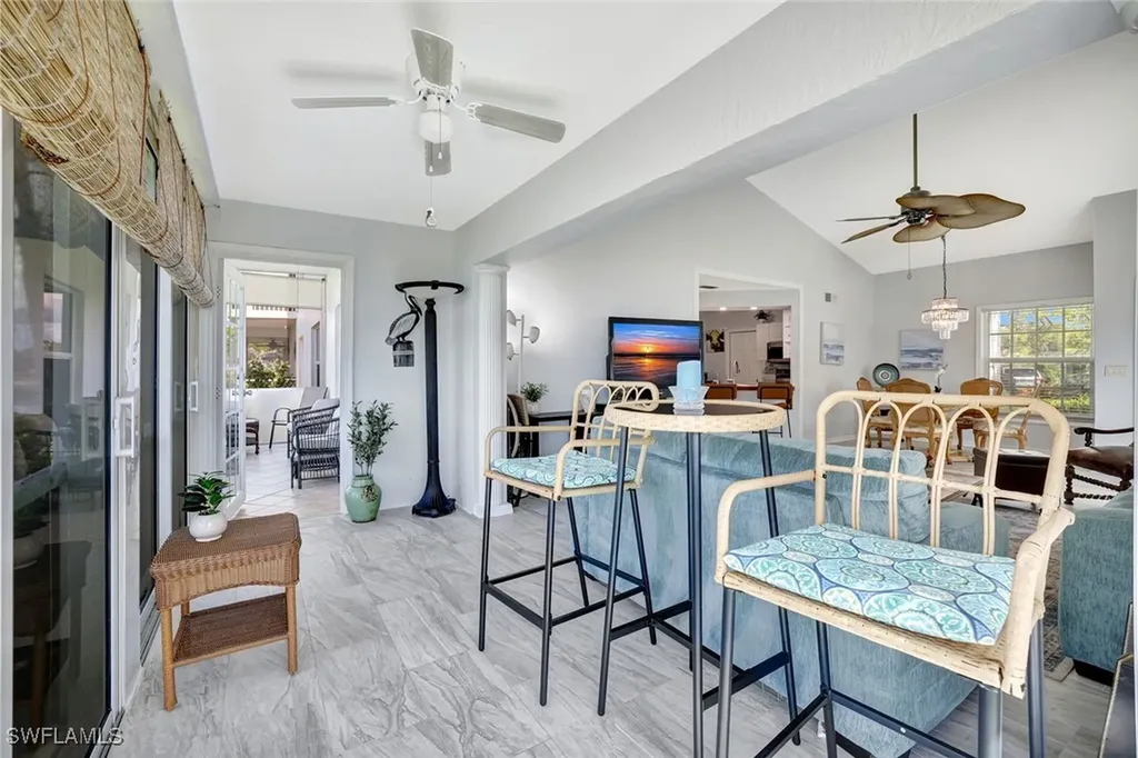 613 Windsor Square Naples FL 34104