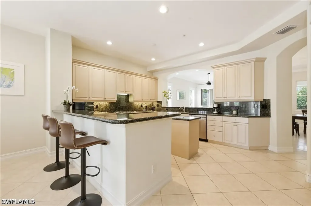 2859 Tiburon Boulevard E Naples FL 34109