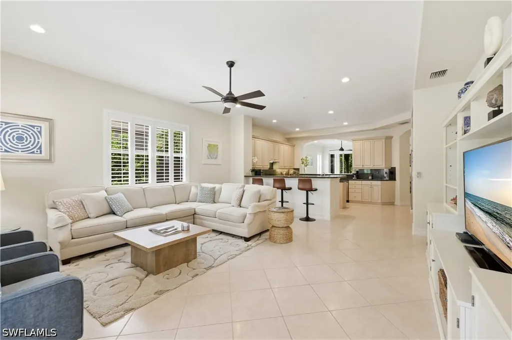 2859 Tiburon Boulevard E Naples FL 34109