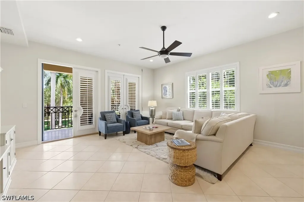 2859 Tiburon Boulevard E Naples FL 34109